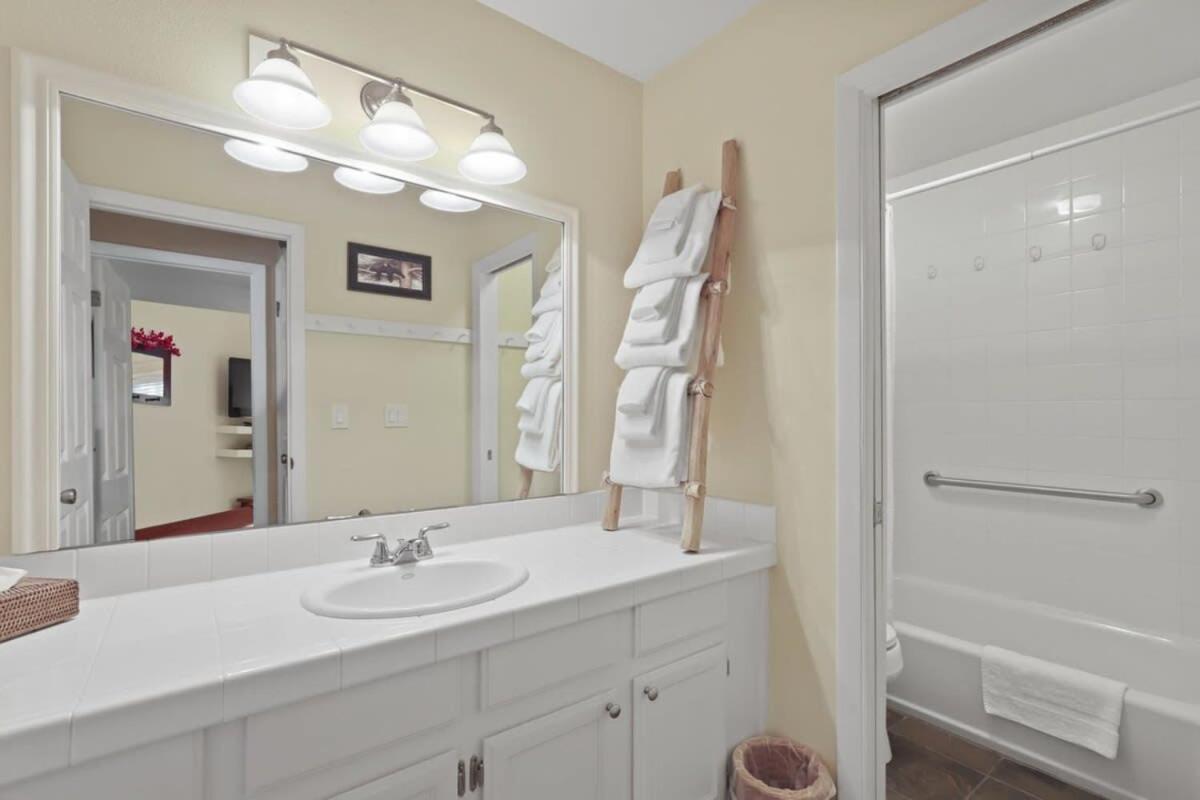 Charming 2Br Condo In The Heart Of ברקנרידג' מראה חיצוני תמונה